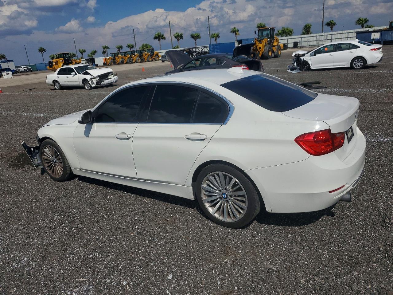 2013 BMW 3 SERIES