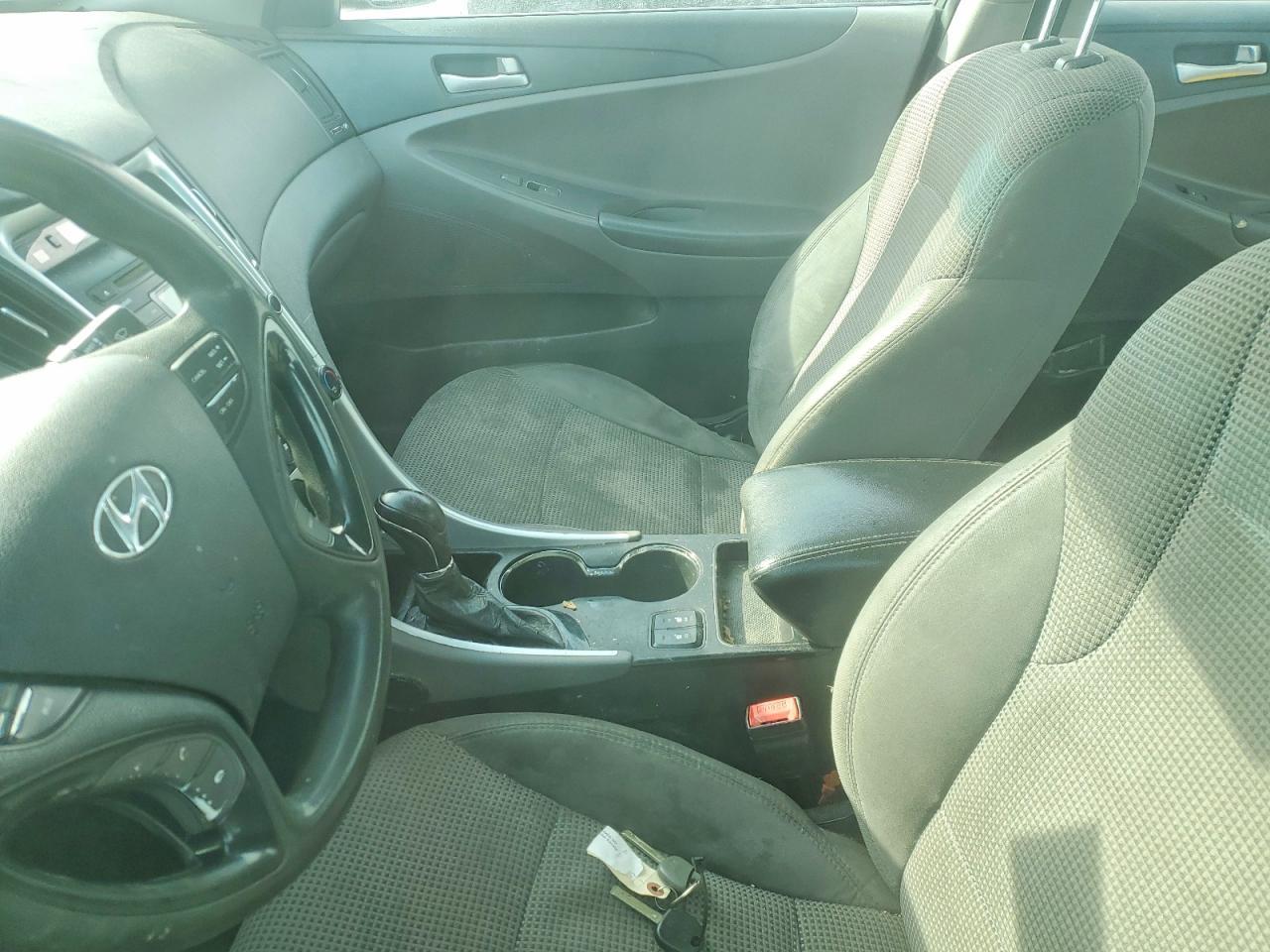 2011 HYUNDAI SONATA
