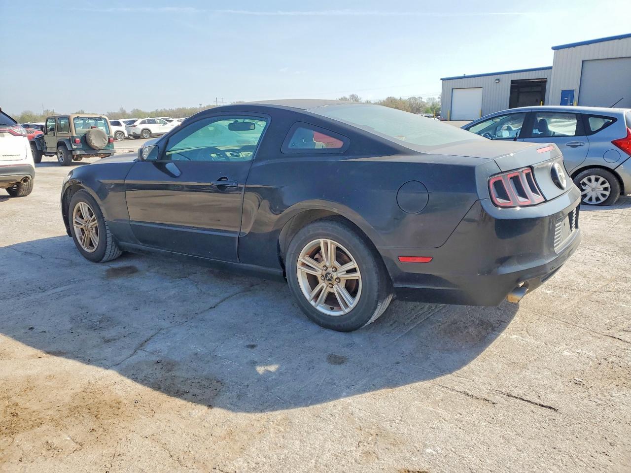 2013 FORD MUSTANG