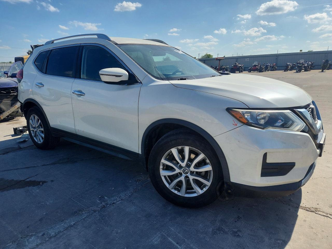 2018 NISSAN ROGUE