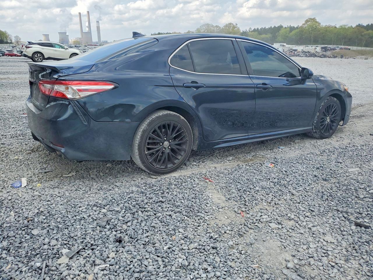 2019 TOYOTA CAMRY