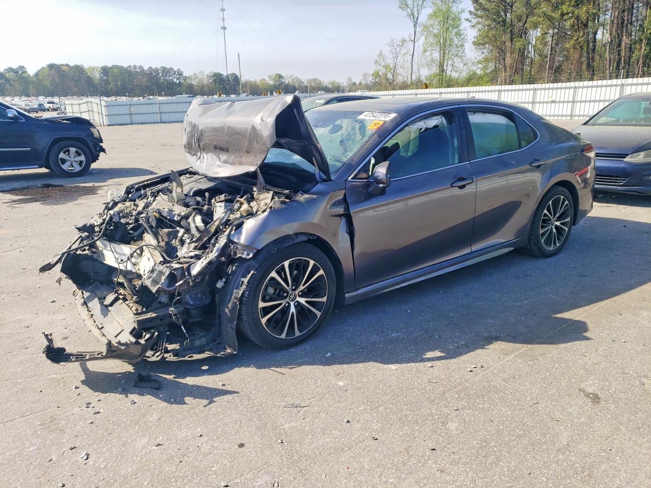 2019 TOYOTA CAMRY