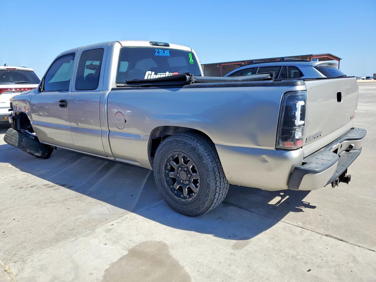 2005 GMC Sierra