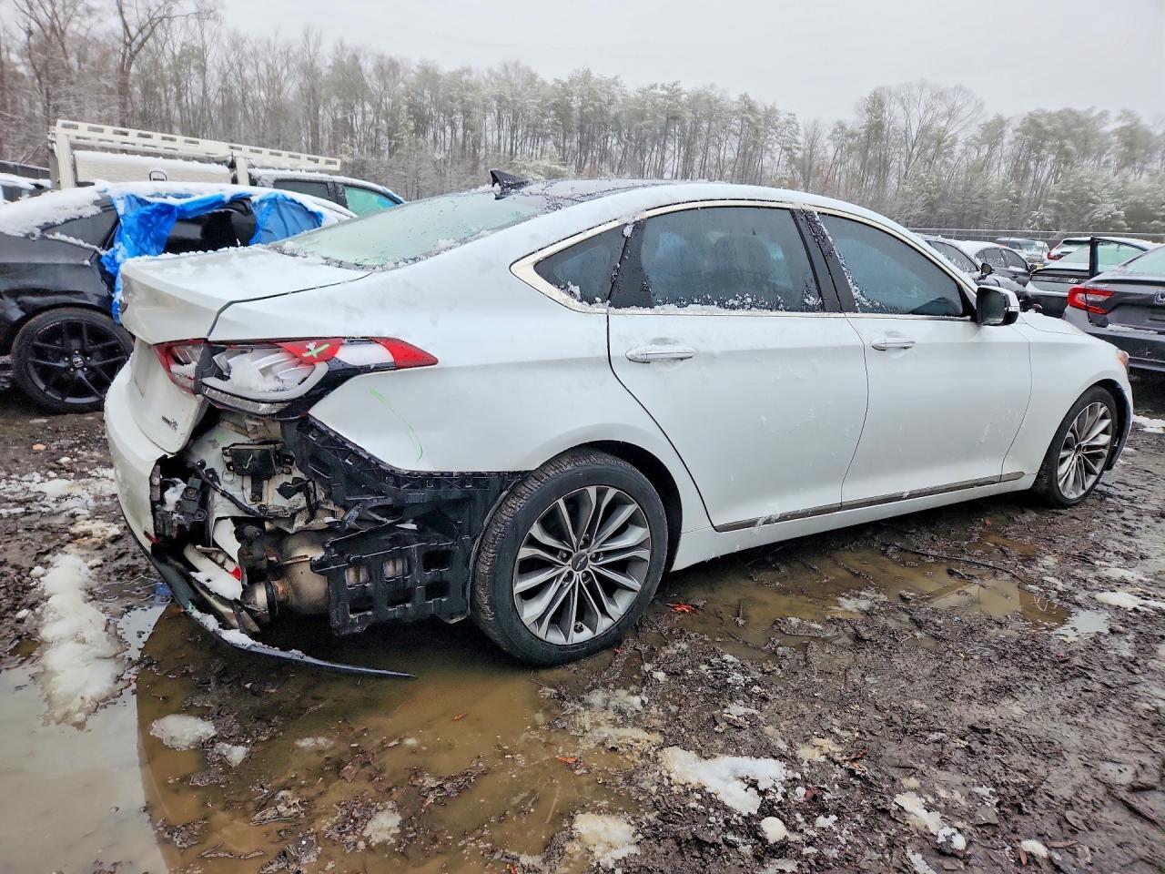 2016 HYUNDAI GENESIS