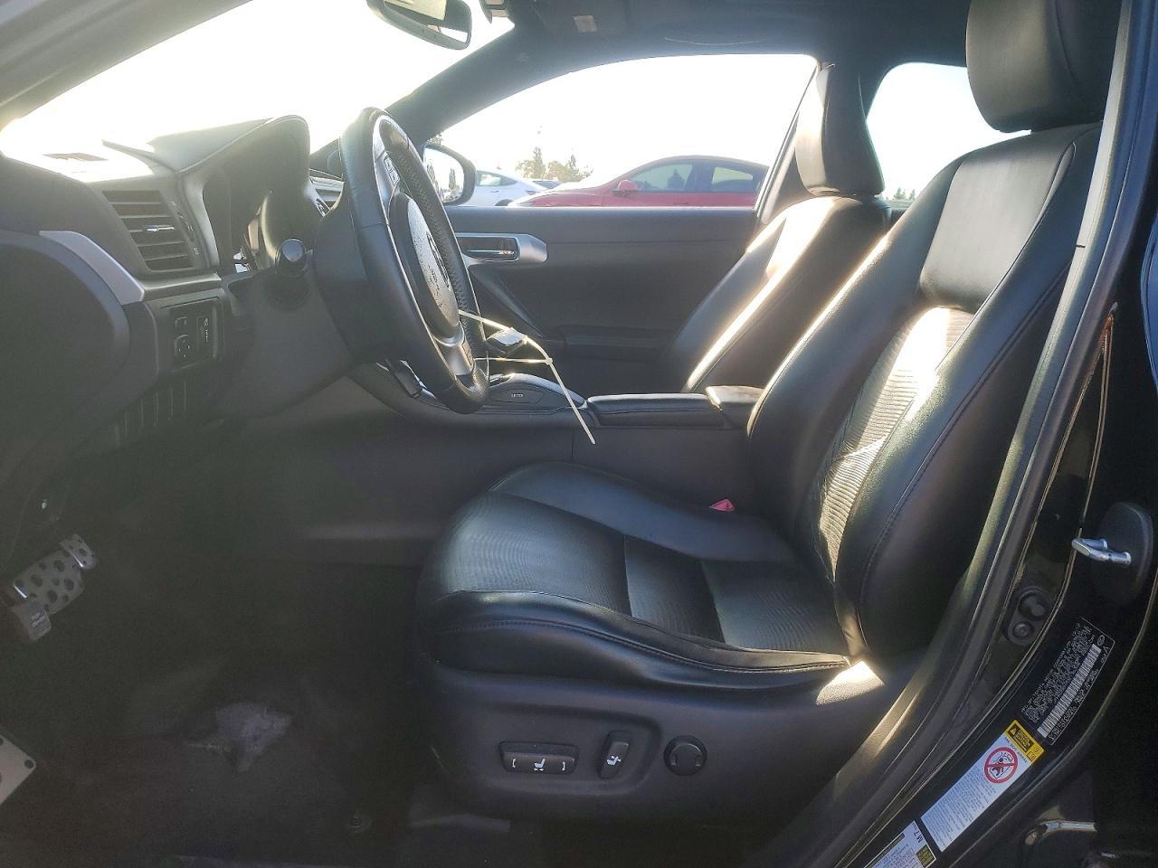 2013 LEXUS CT 200H