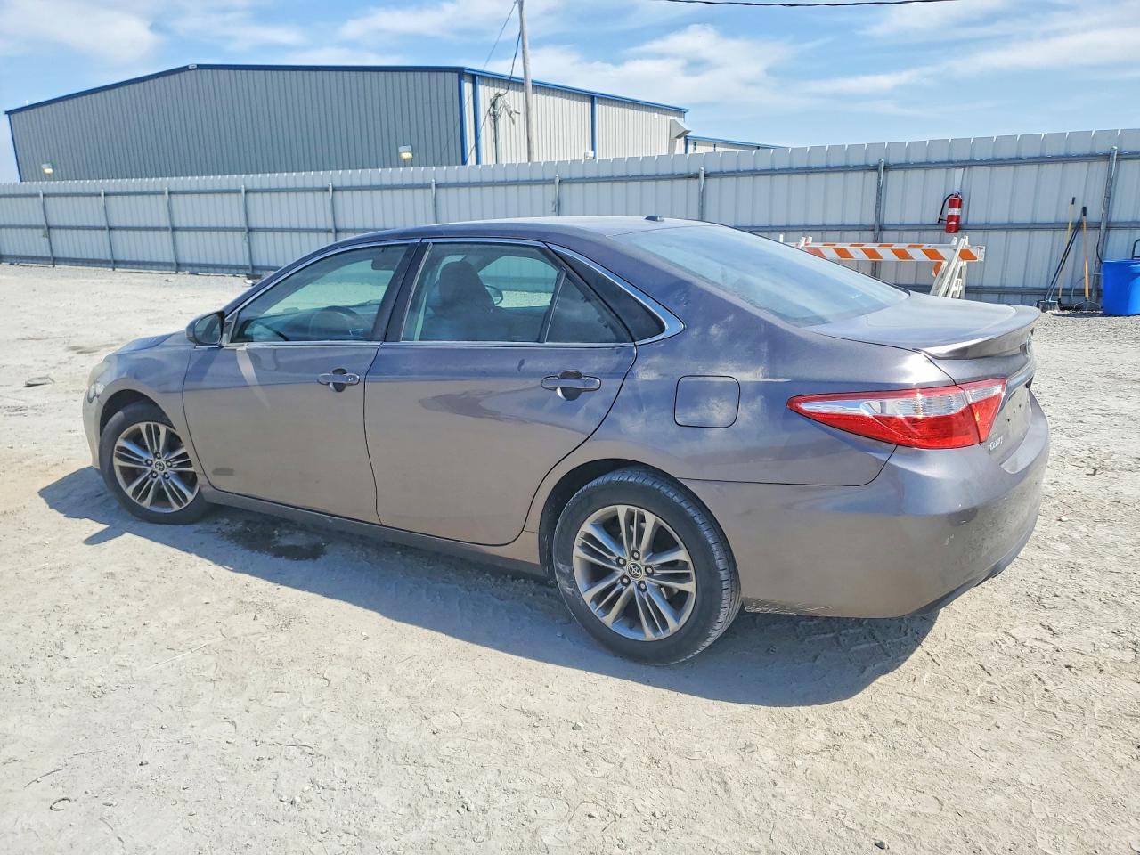 2015 TOYOTA CAMRY