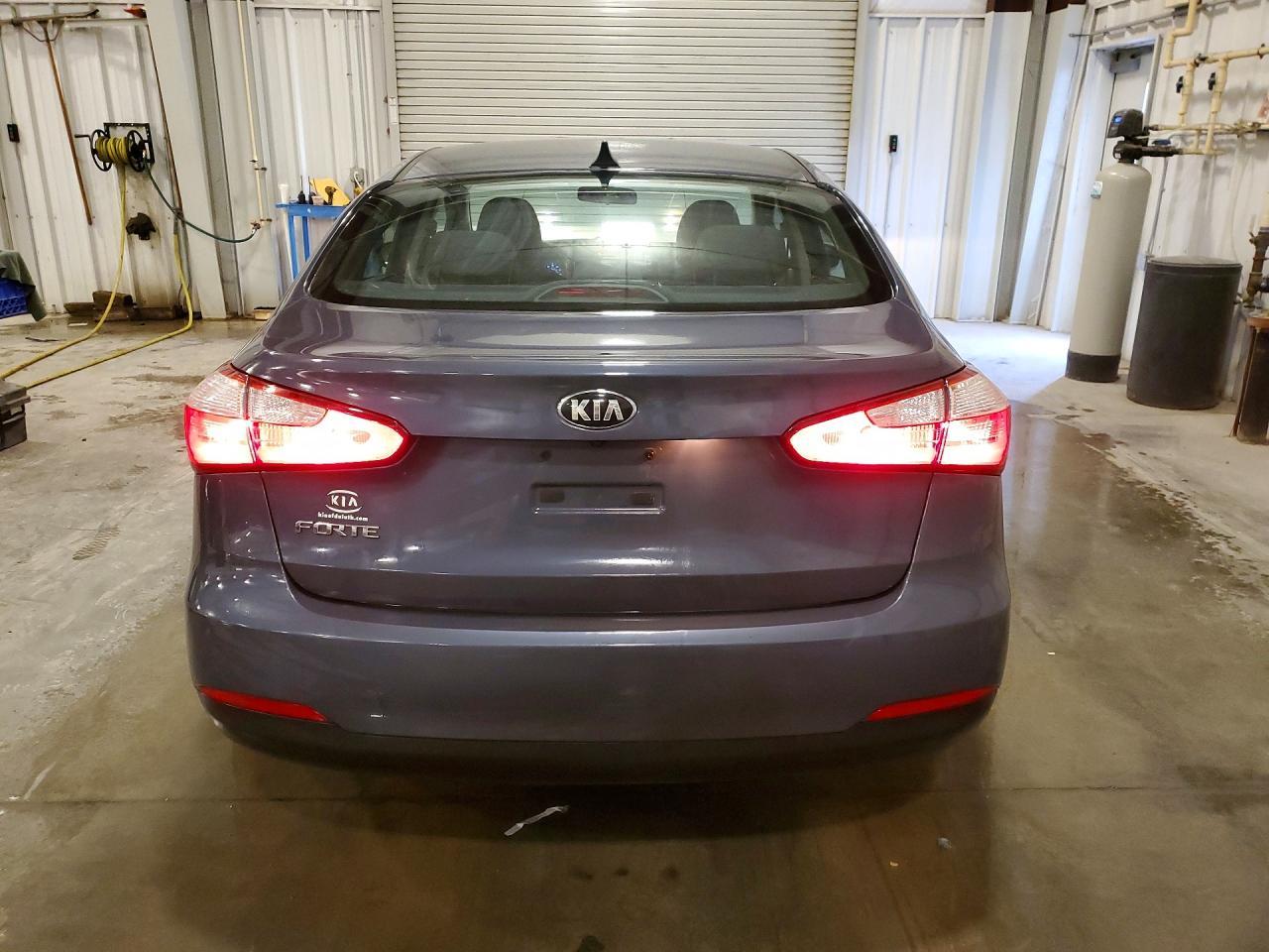 2016 KIA FORTE