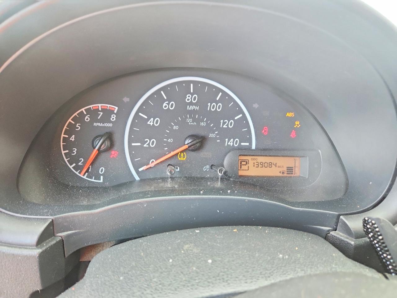 2016 NISSAN VERSA