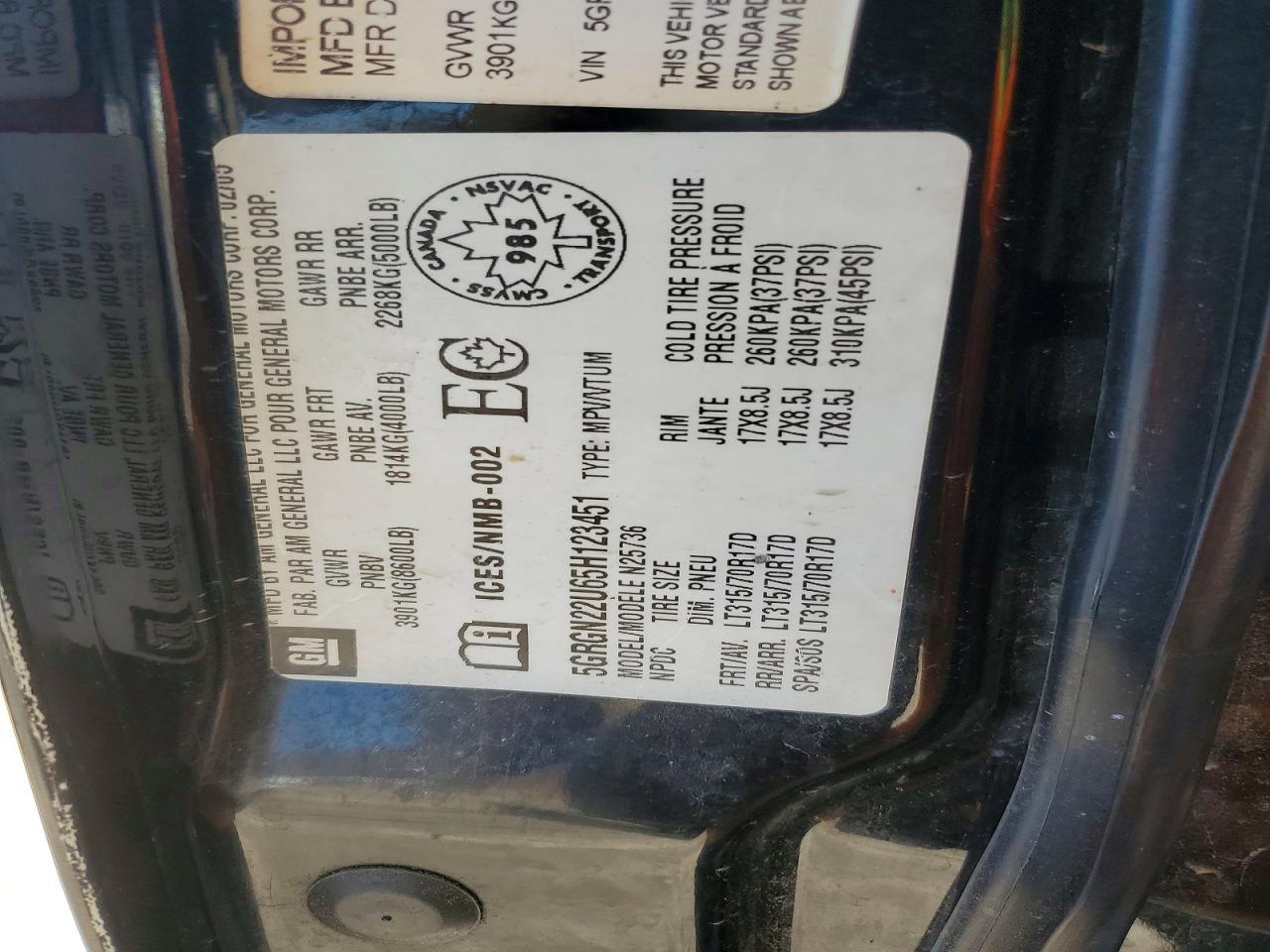 2005 HUMMER H2