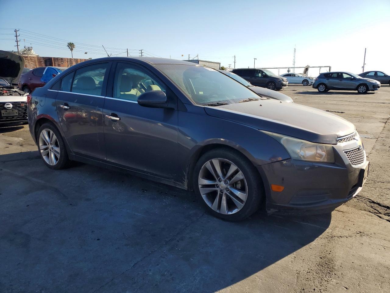 2011 CHEVROLET CRUZE