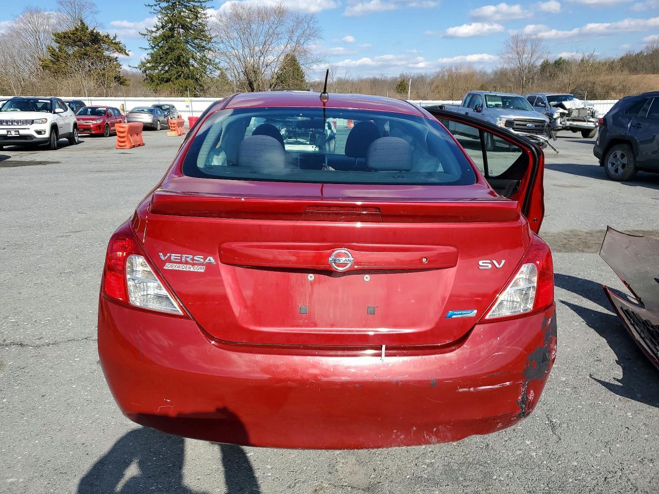 2014 NISSAN VERSA