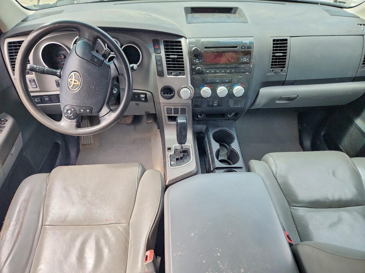 2011 TOYOTA TUNDRA