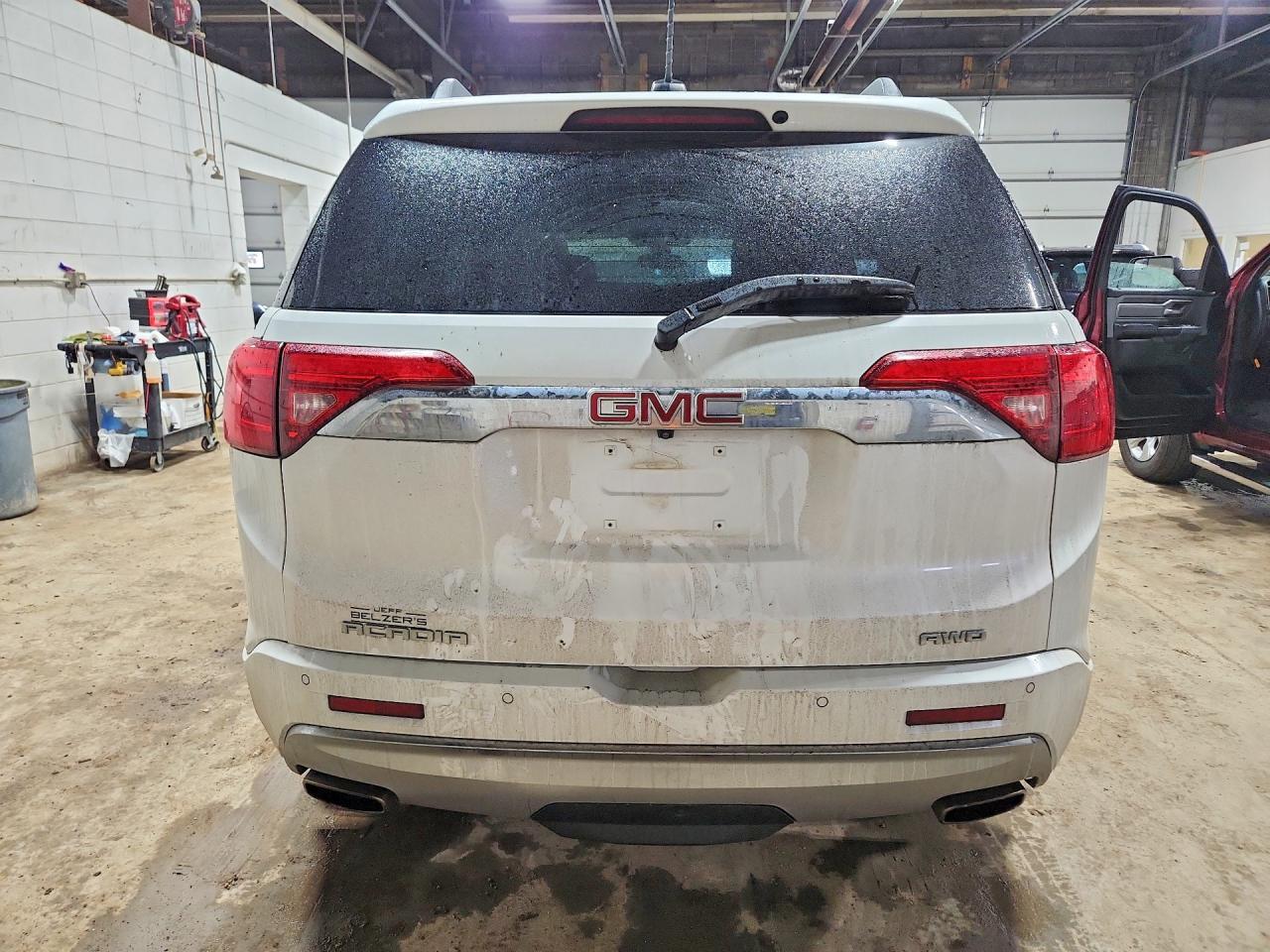2017 GMC ACADIA