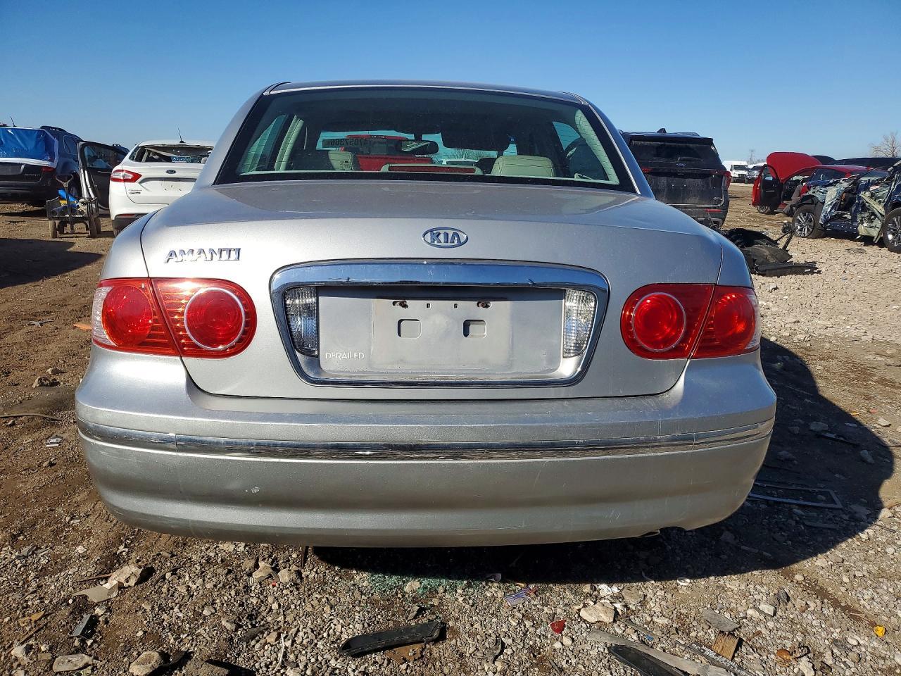 2005 KIA Amanti