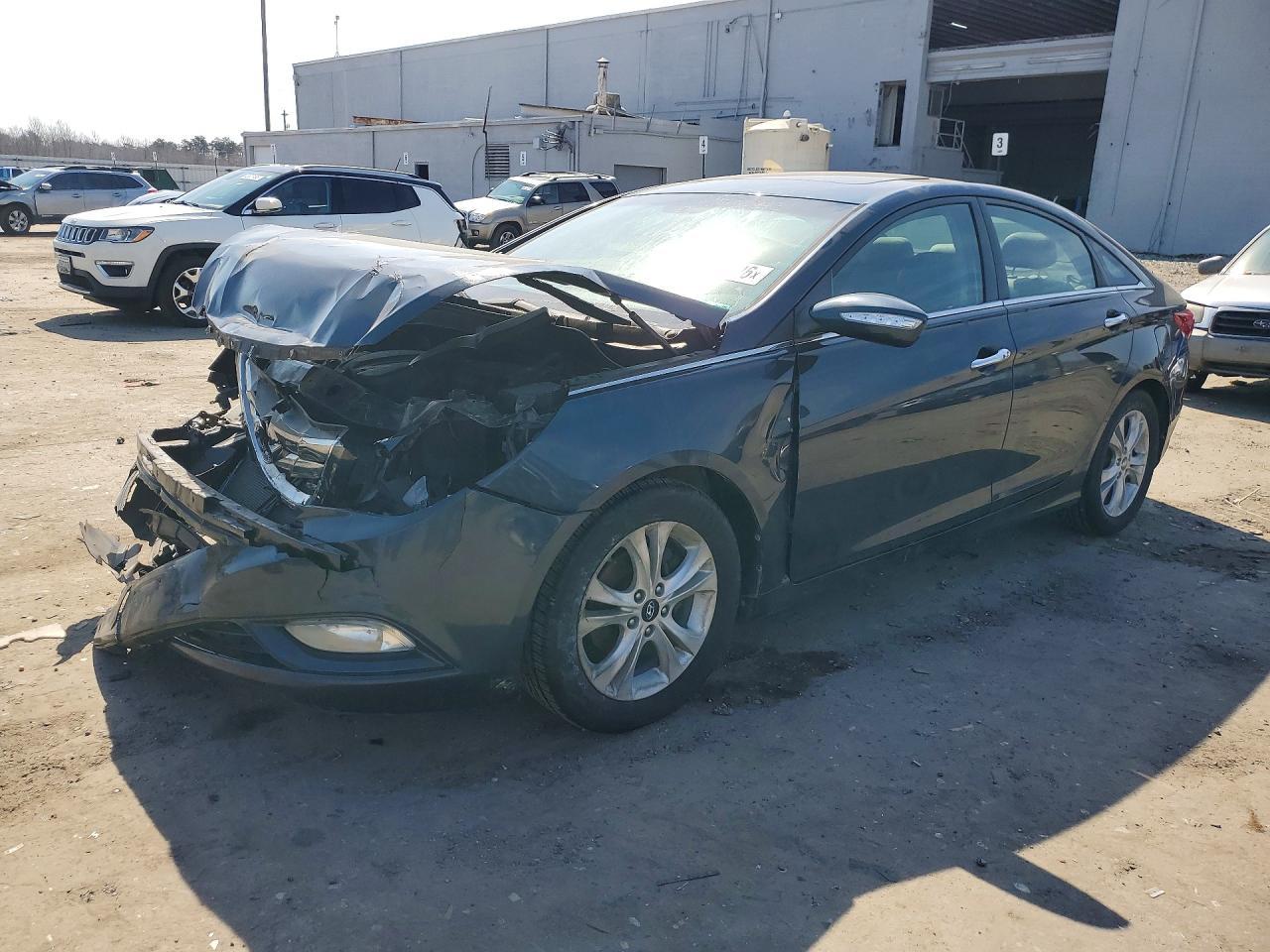 2011 HYUNDAI SONATA