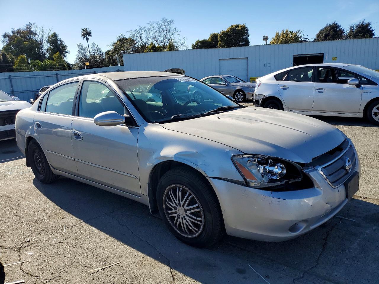 2004 NISSAN ALTIMA