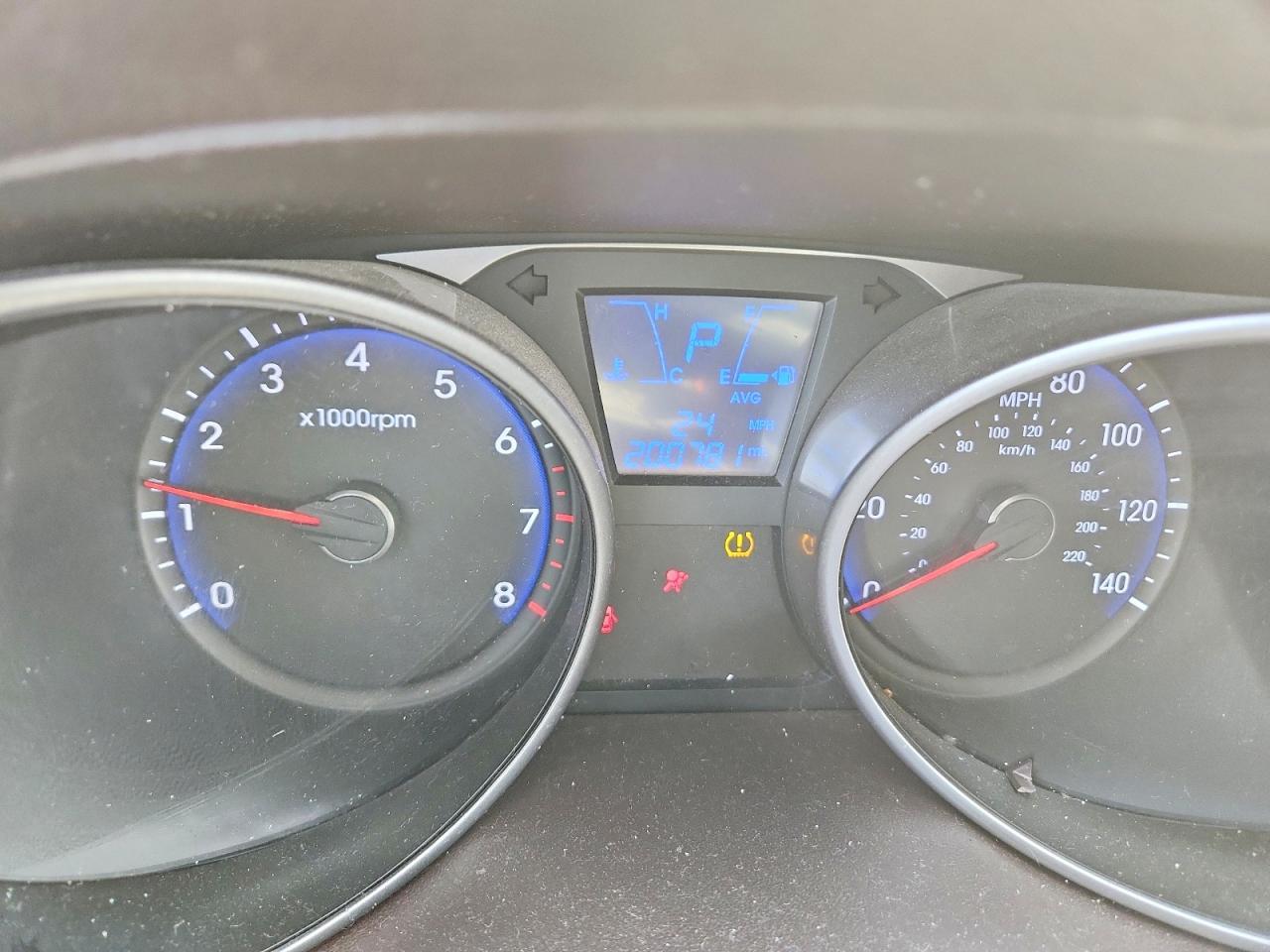 2011 HYUNDAI TUCSON