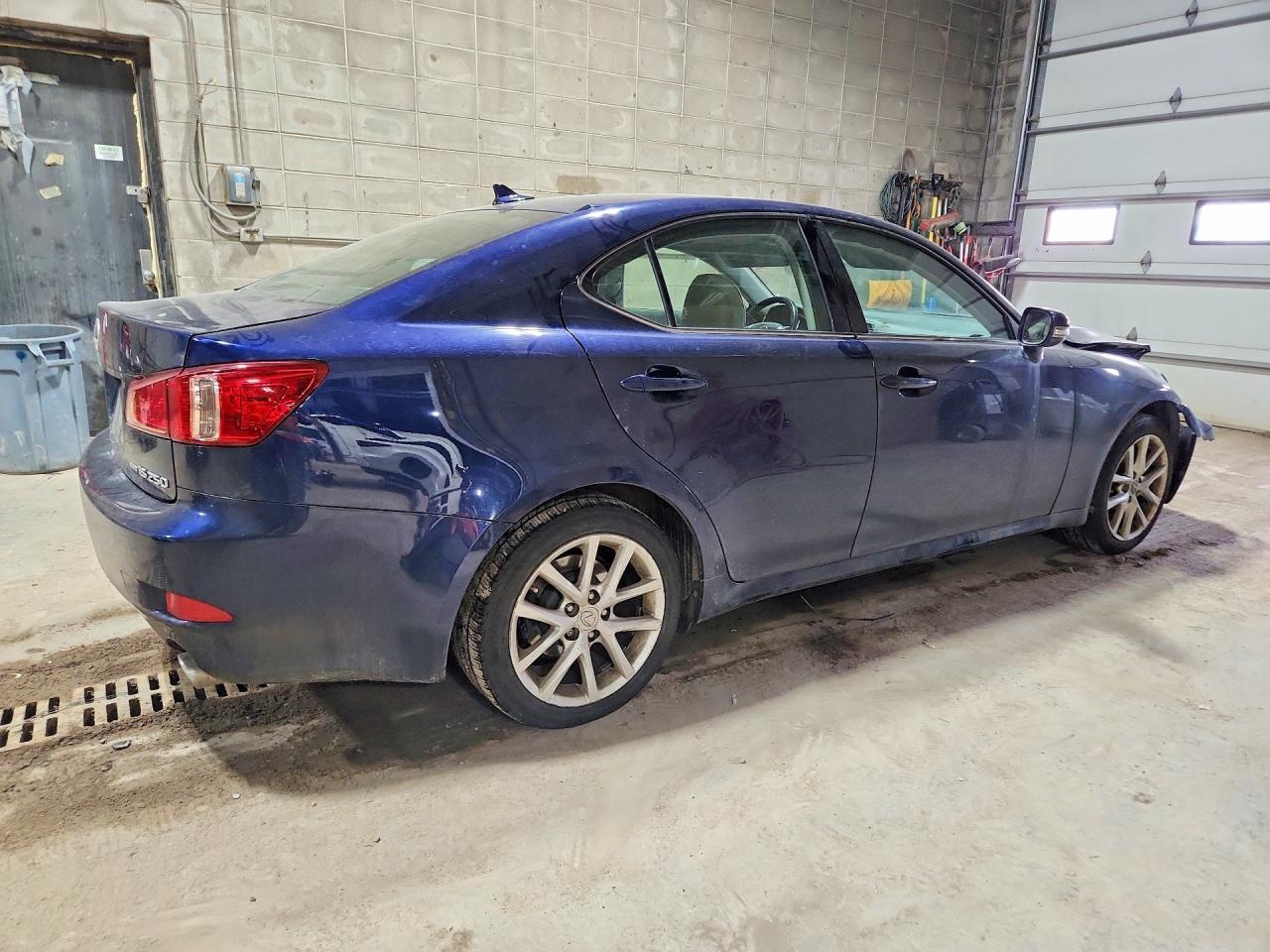 2011 LEXUS IS 250