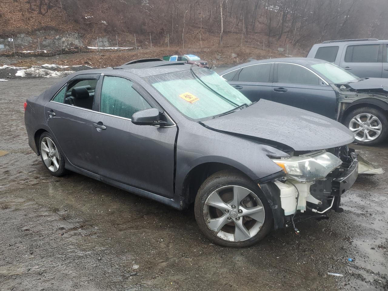 2013 TOYOTA CAMRY