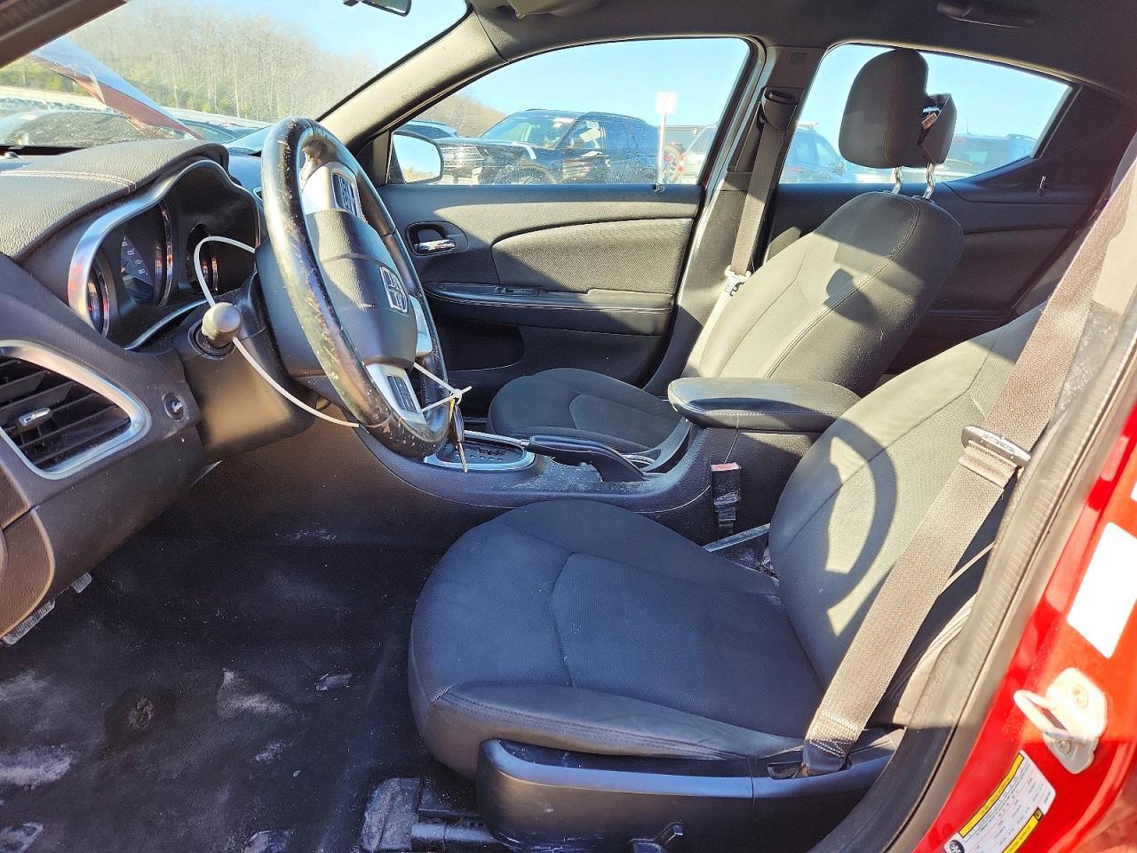 2013 DODGE Avenger