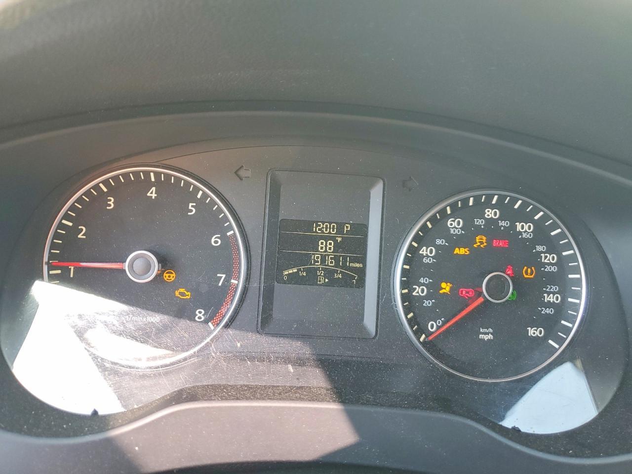 2014 VOLKSWAGEN JETTA