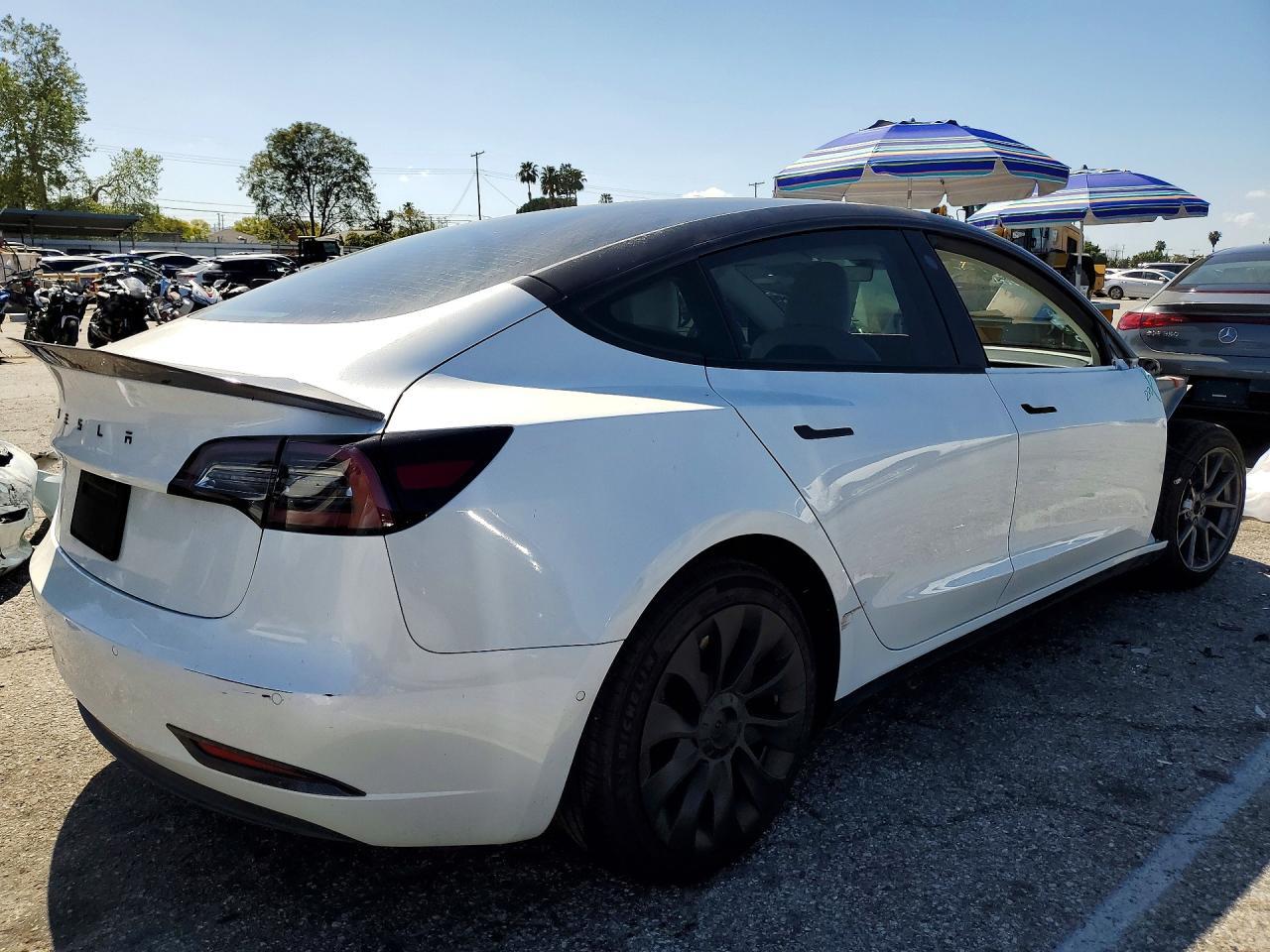 2022 TESLA MODEL 3