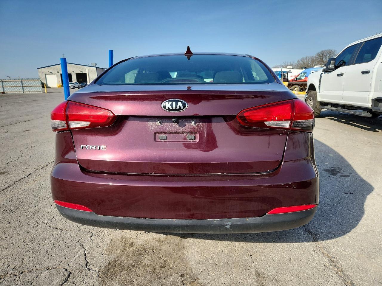 2017 KIA FORTE