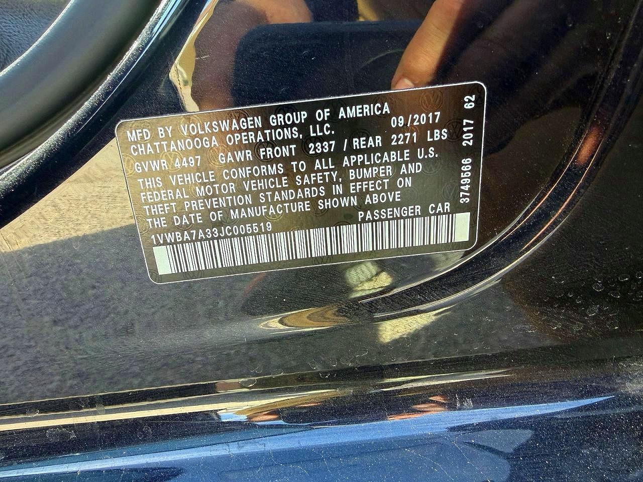 2018 VOLKSWAGEN Passat