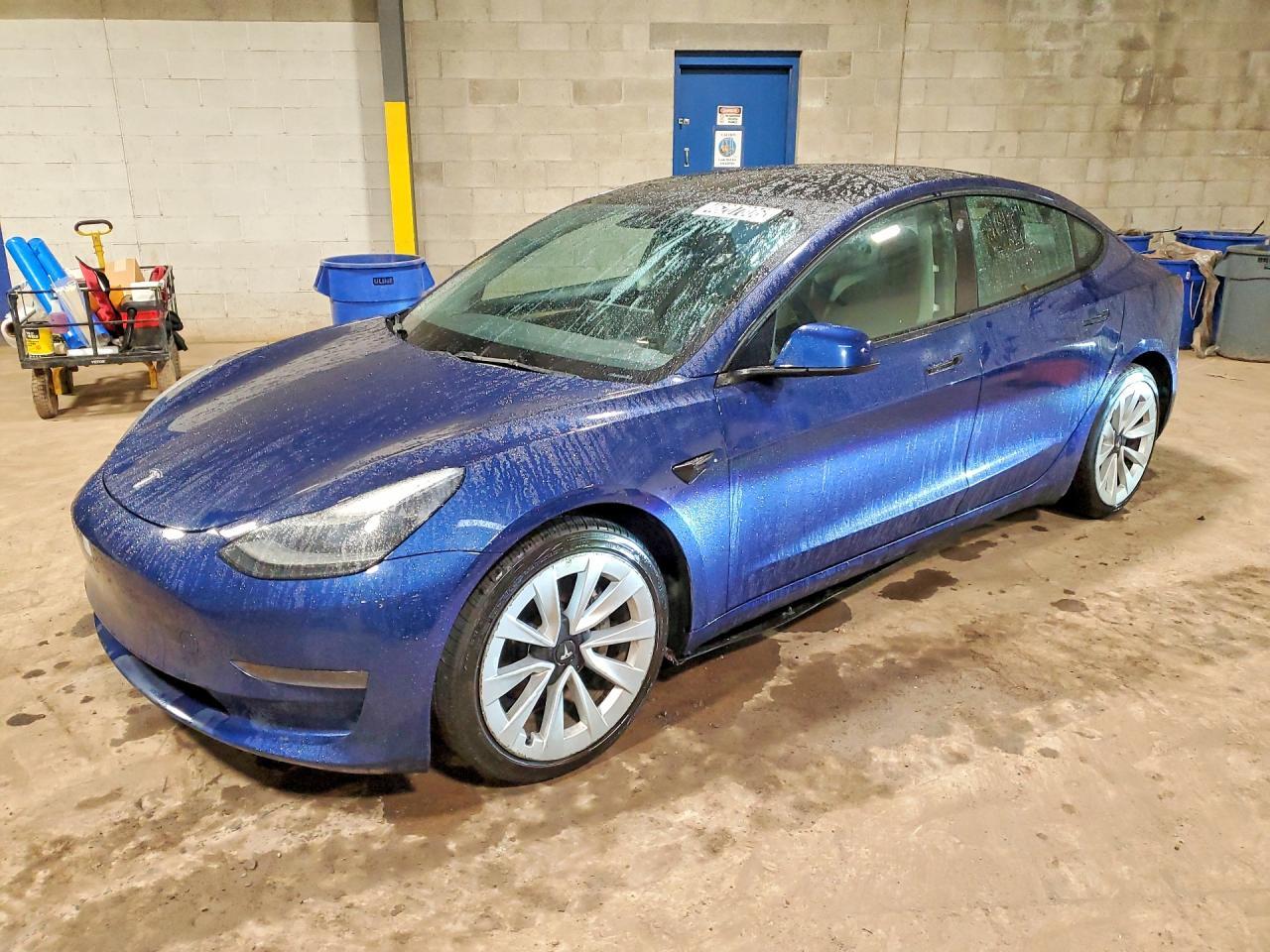 2022 TESLA MODEL 3
