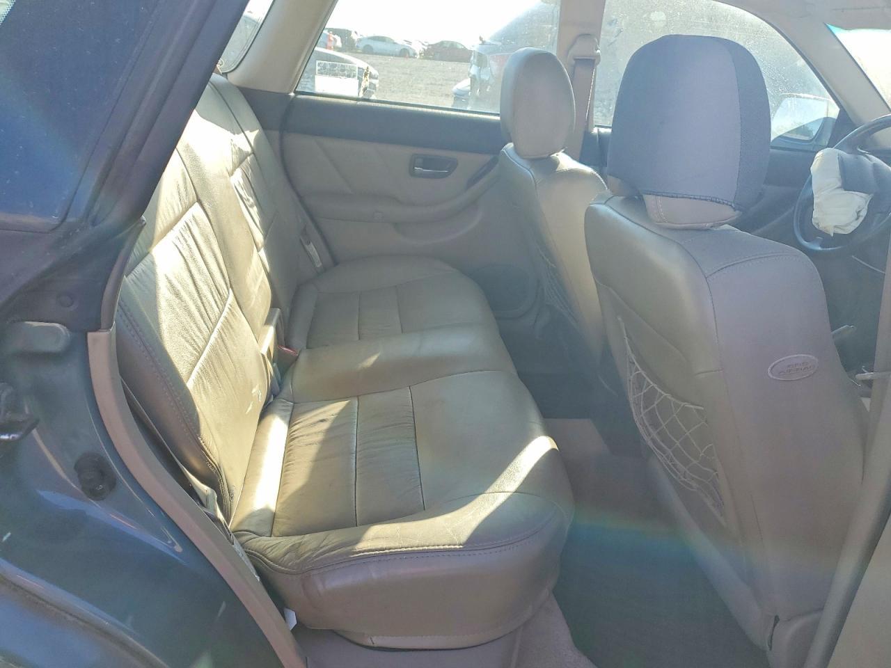 2001 SUBARU Legacy