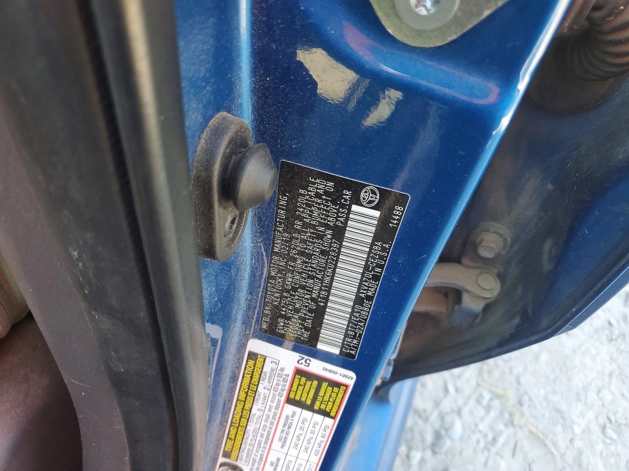 2019 TOYOTA CAMRY