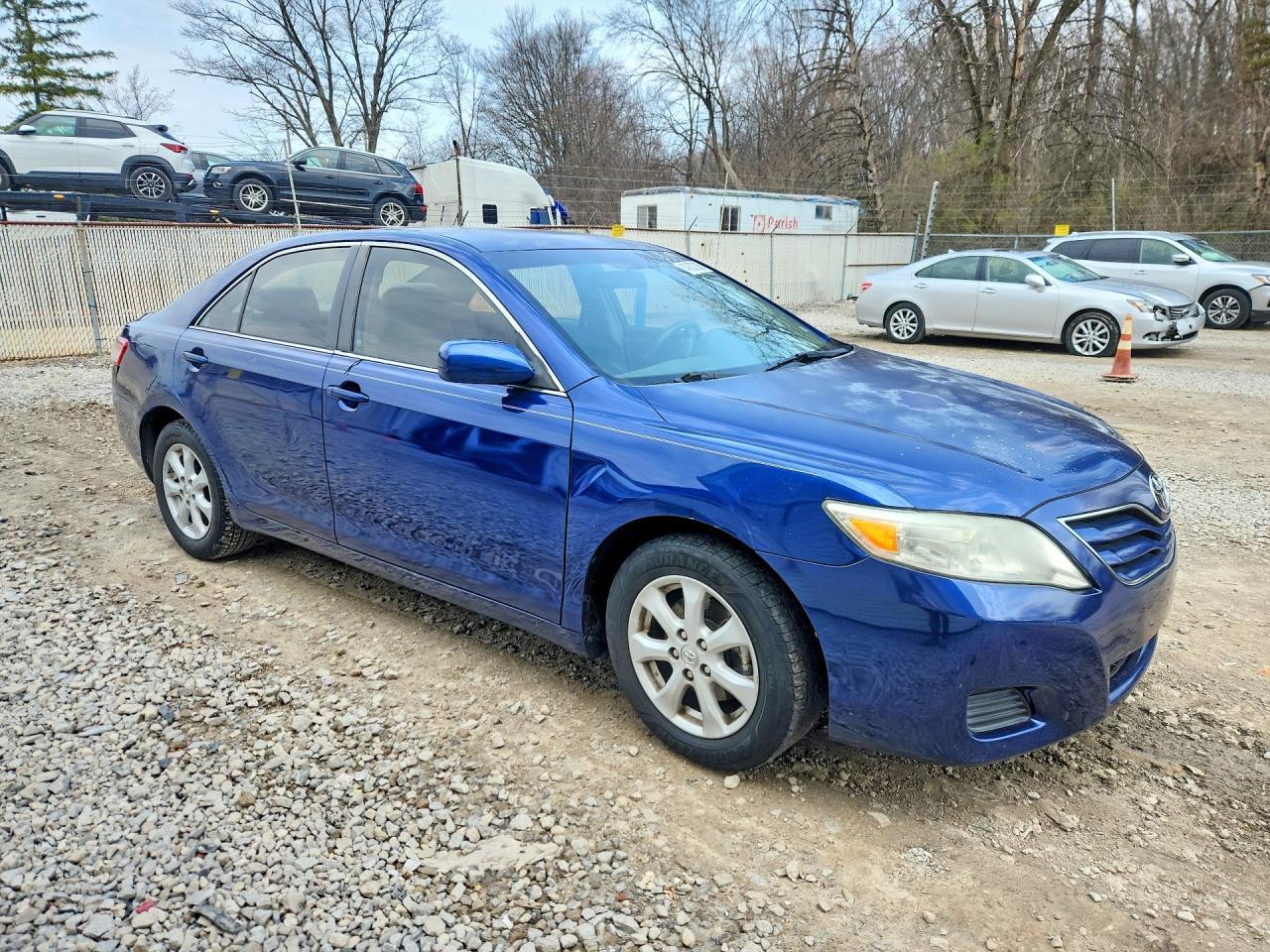 2011 TOYOTA CAMRY