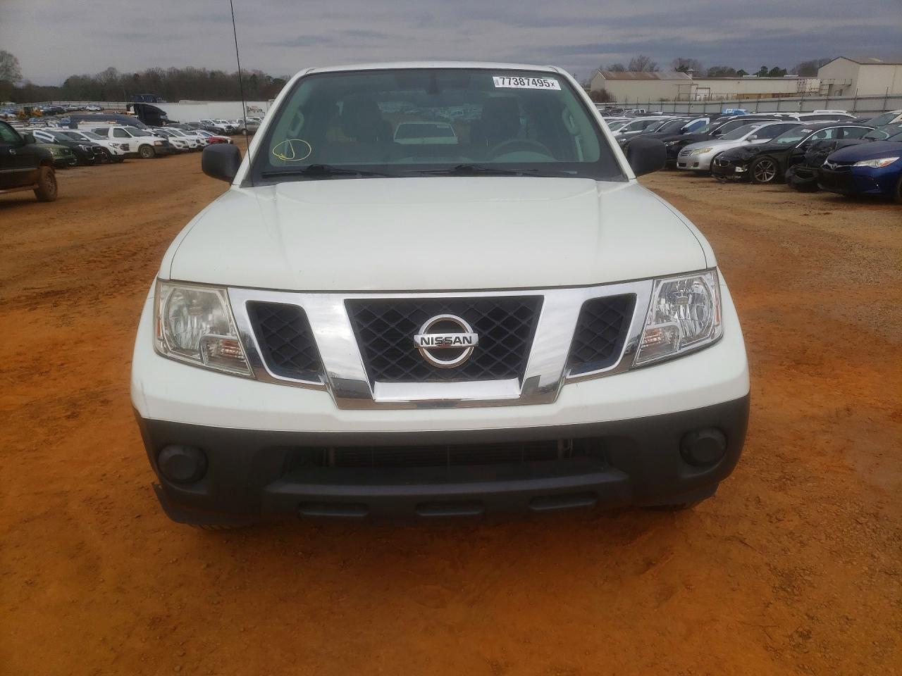 2017 NISSAN Frontier