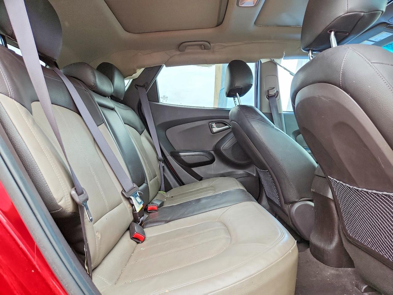 2011 HYUNDAI TUCSON