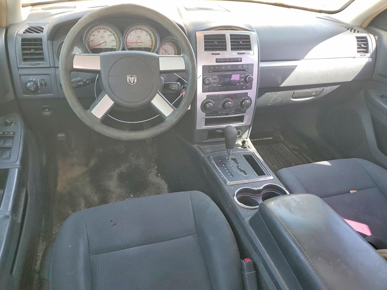 2010 DODGE CHARGER