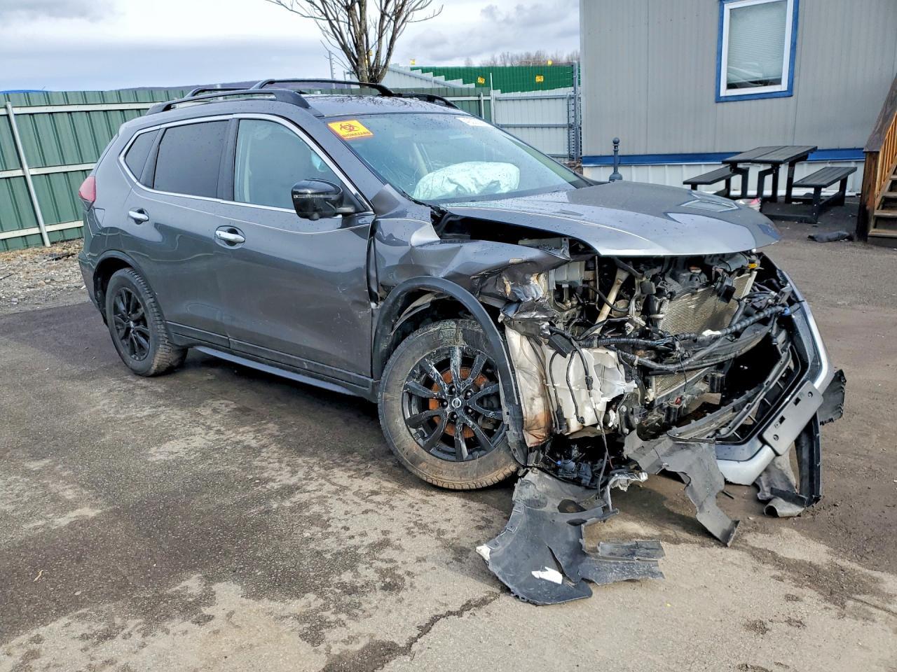 2018 NISSAN ROGUE
