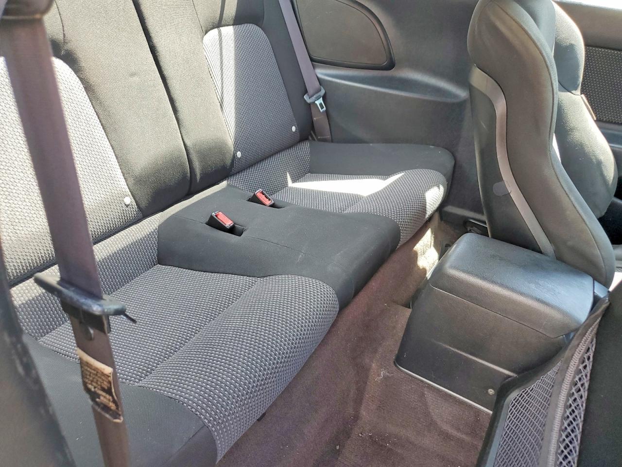 2004 HYUNDAI Tiburon