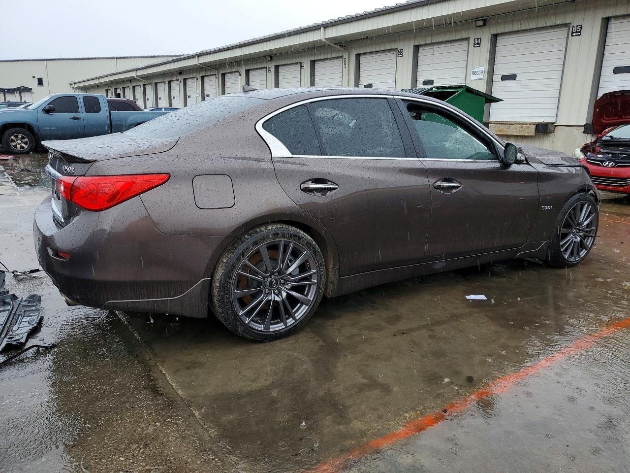 2016 INFINITI Q50