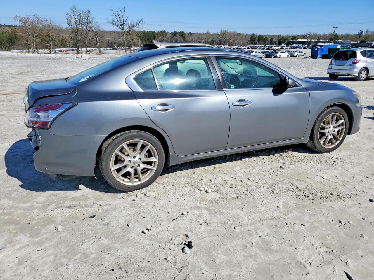 2014 NISSAN Maxima