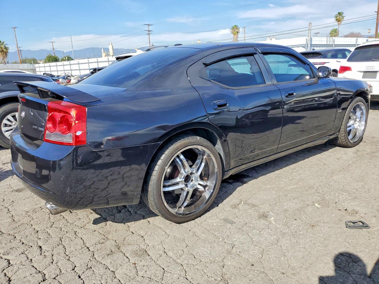 2010 DODGE CHARGER
