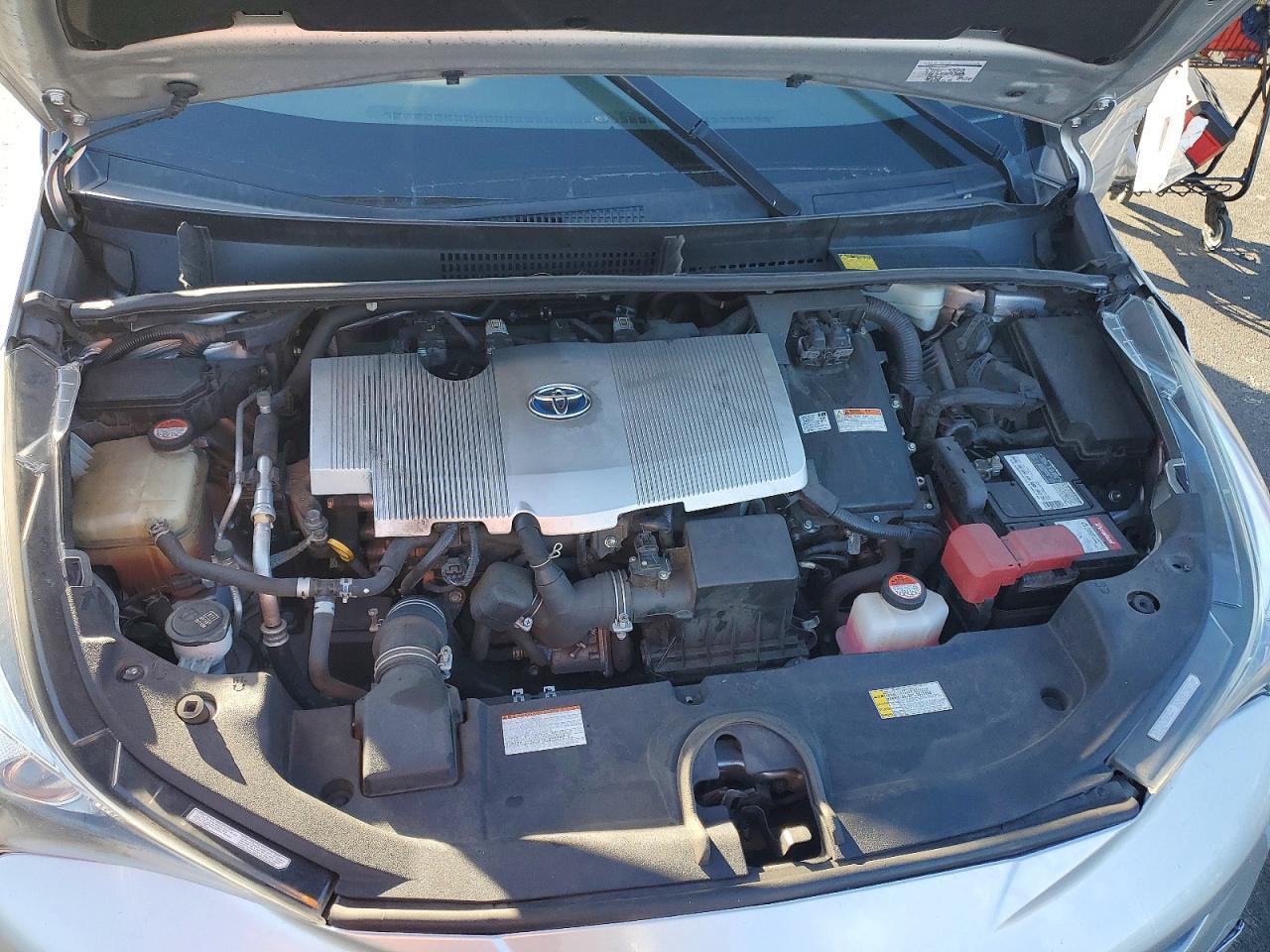 2016 TOYOTA PRIUS