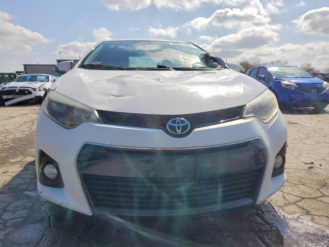 2016 TOYOTA COROLLA
