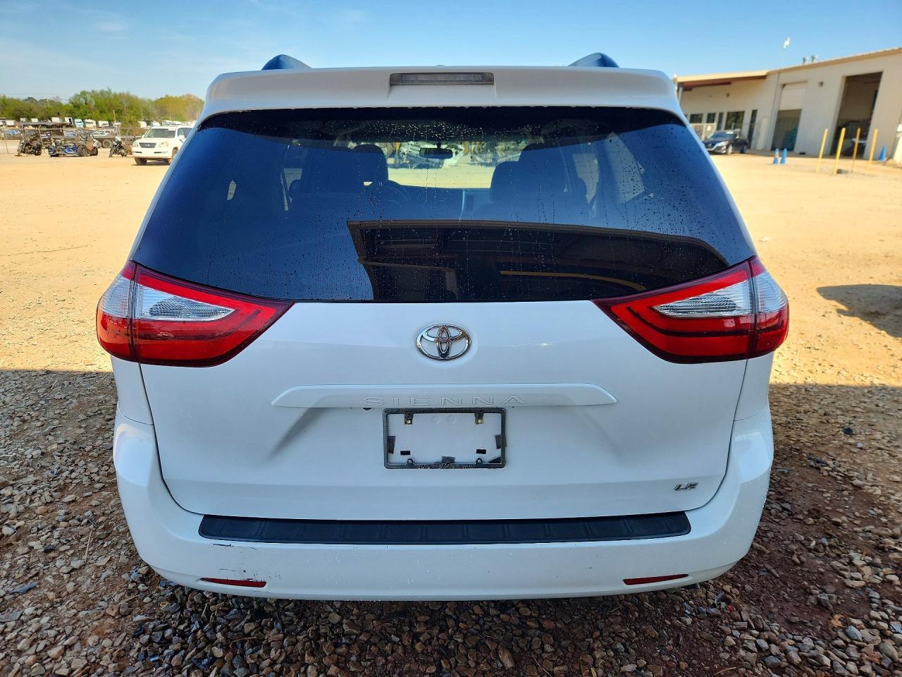 2017 TOYOTA SIENNA