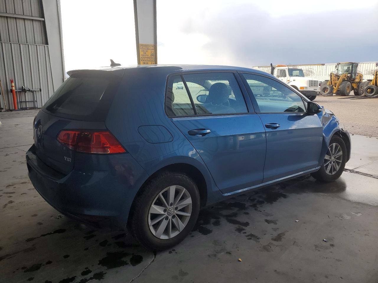 2017 VOLKSWAGEN GOLF