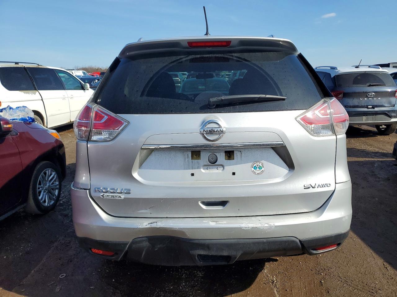 2015 NISSAN ROGUE