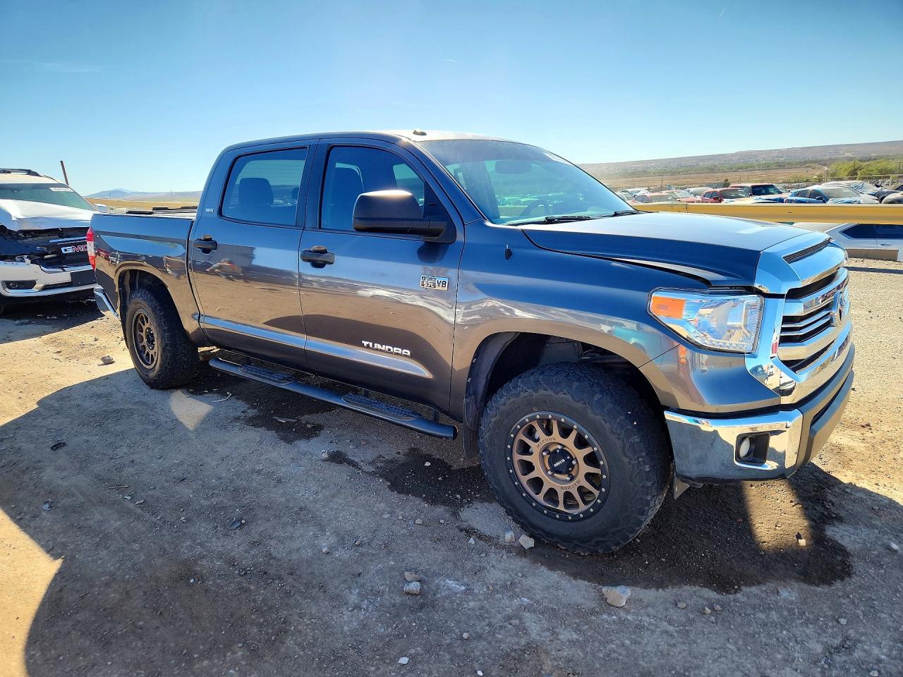 2017 TOYOTA TUNDRA