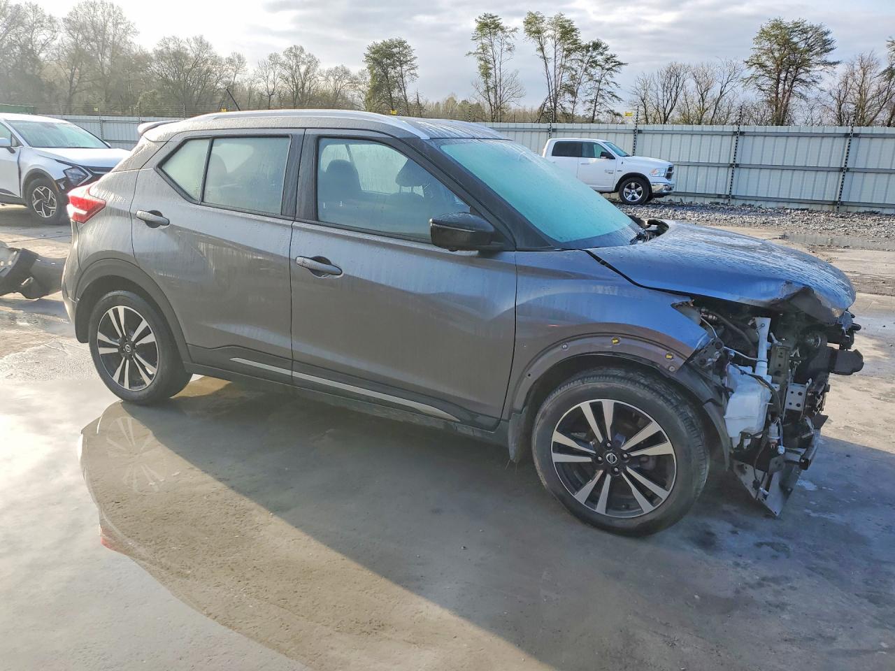 2019 NISSAN KICKS