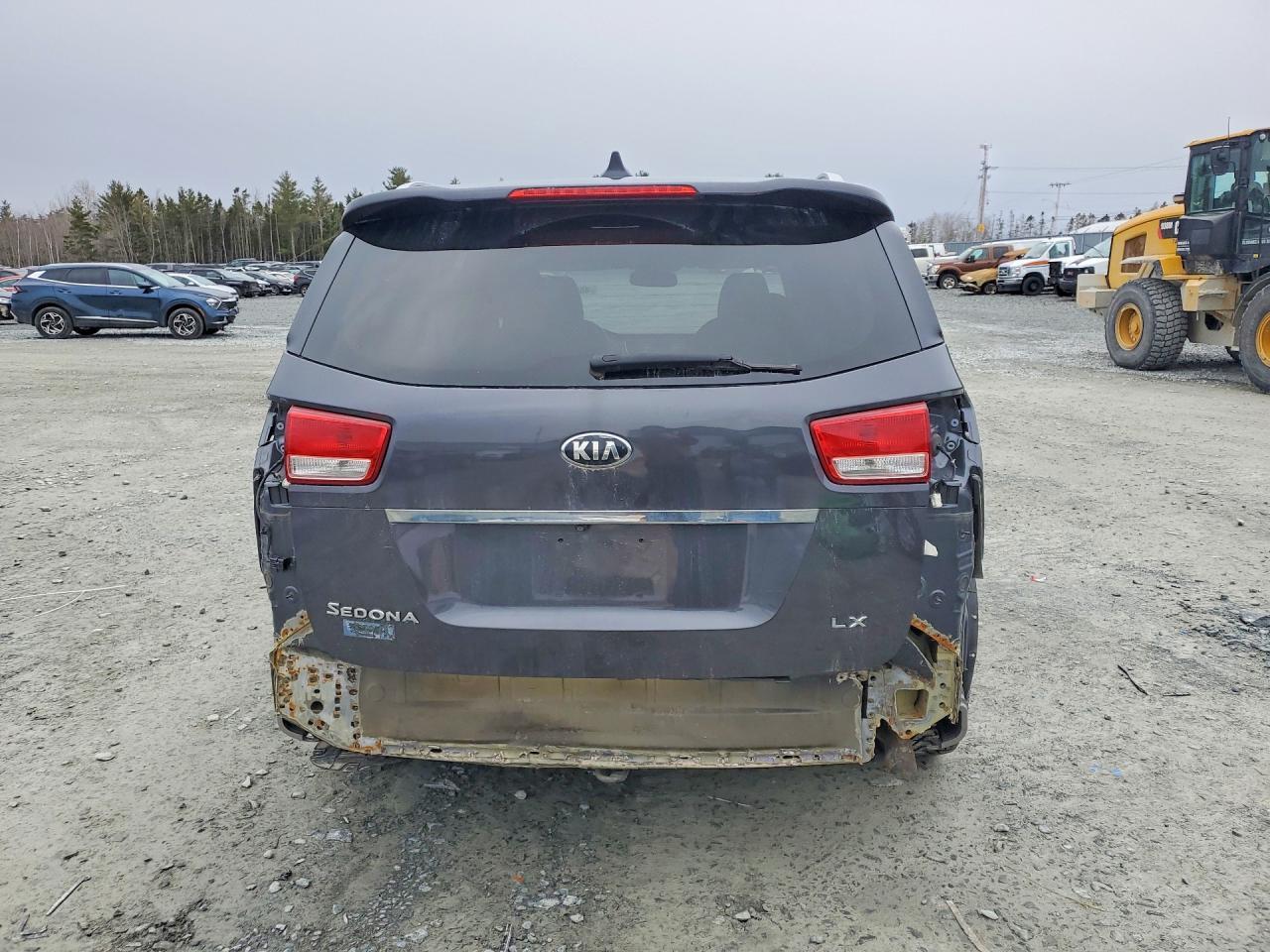 2015 KIA SEDONA