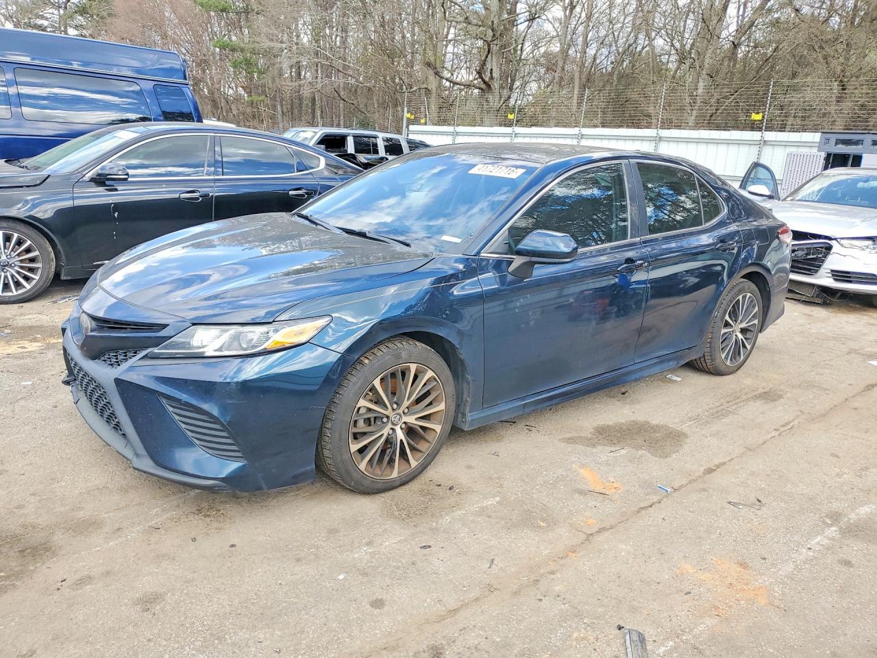 2019 TOYOTA CAMRY