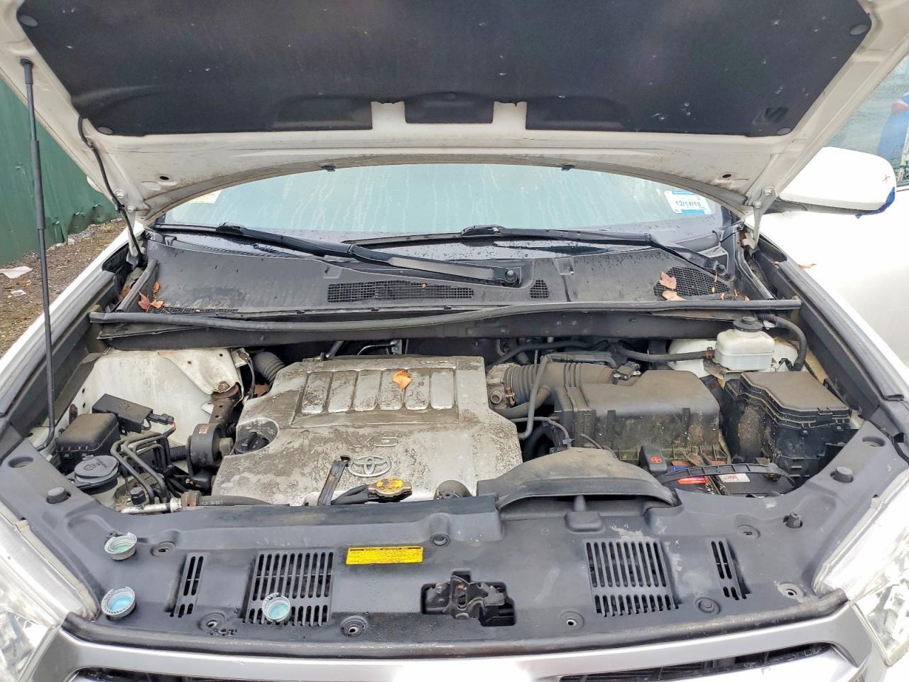 2012 TOYOTA HIGHLANDER